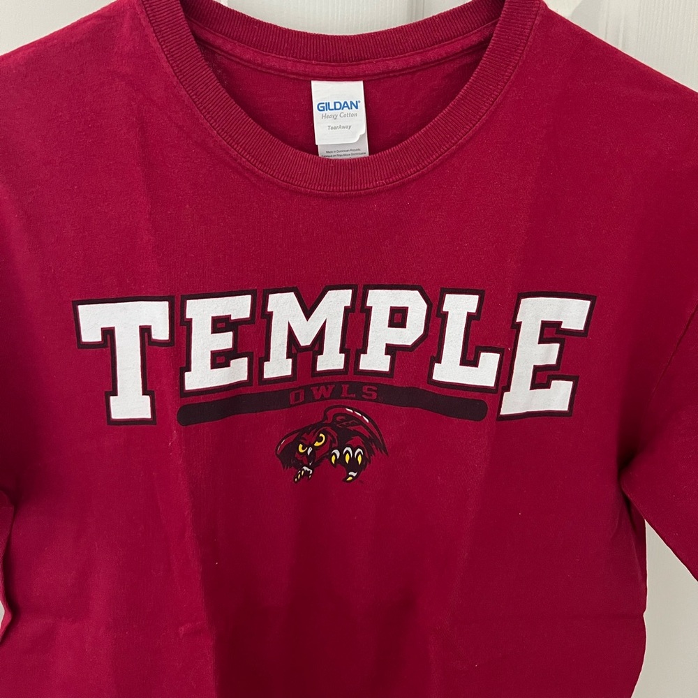 🔴GILDAN: Unisex M, red Temple University logo short sleeve t-shirt preowned🔴 - Picture 4 of 8